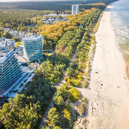 Royal Waves Resort & Spa - Apartment With Parking By Noclegi Renters 米兹多洛杰 外观 照片