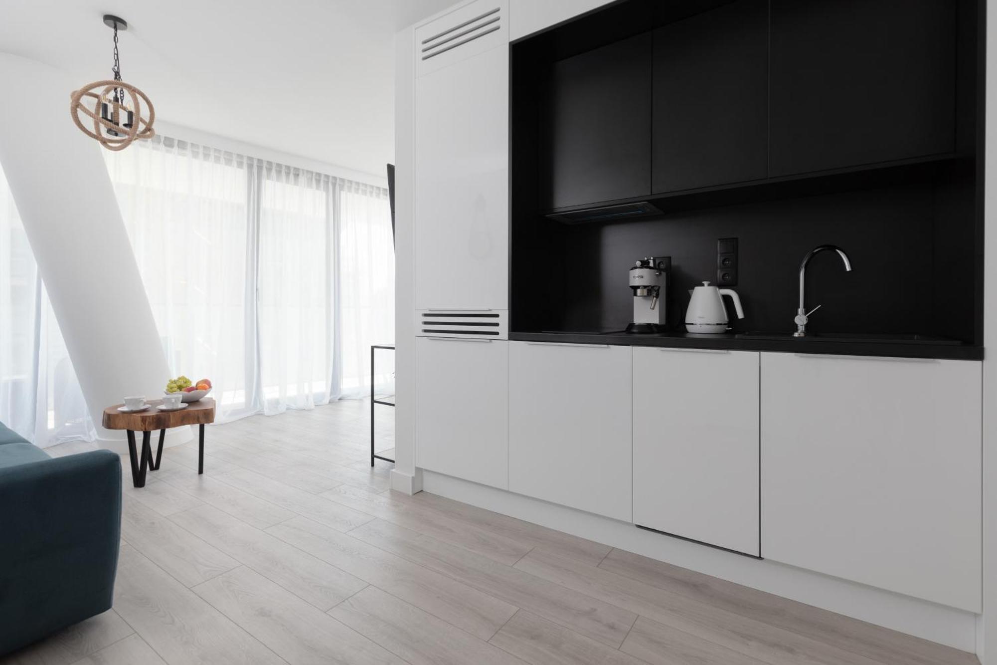 Royal Waves Resort & Spa - Apartment With Parking By Noclegi Renters 米兹多洛杰 外观 照片