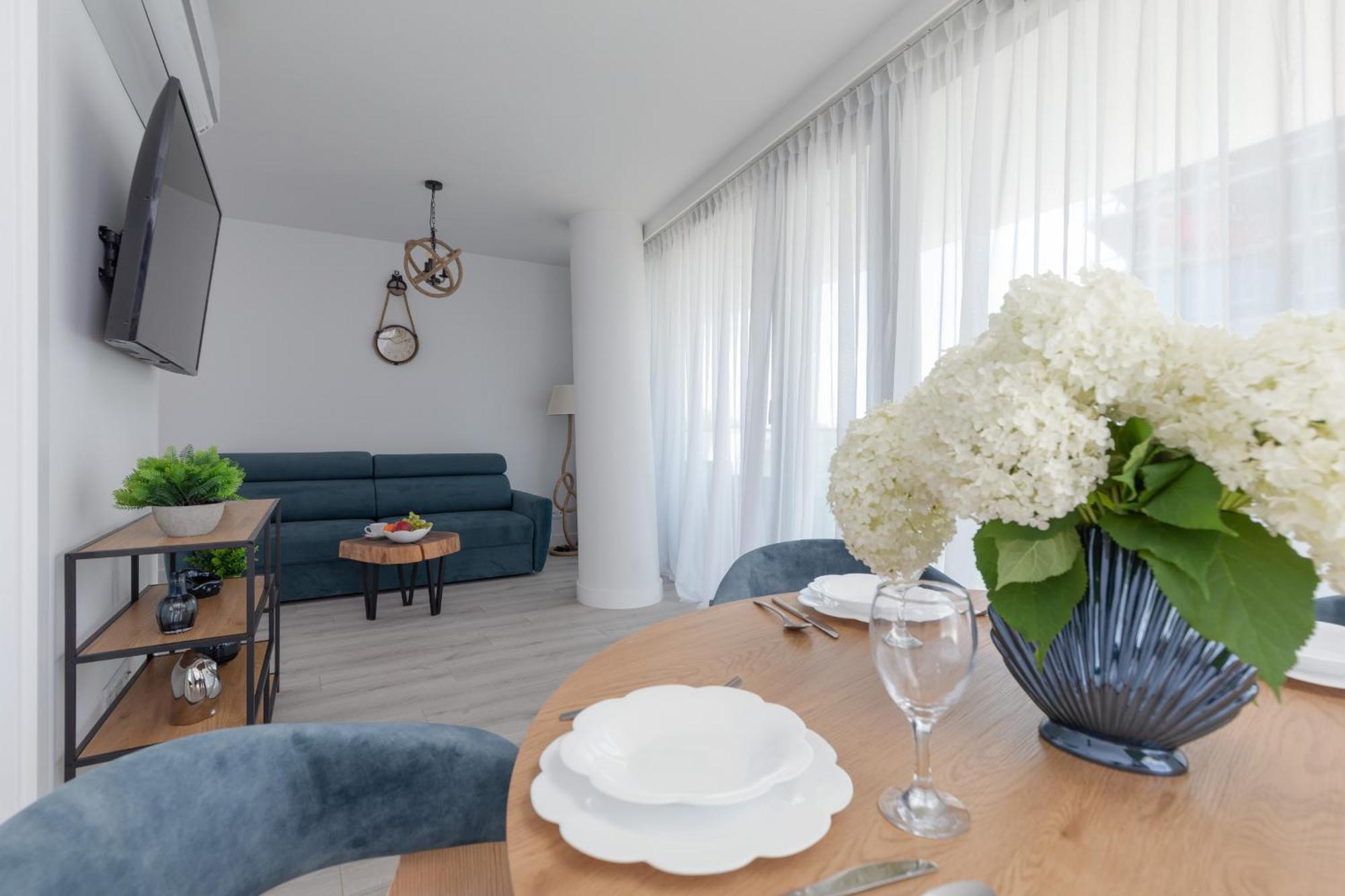 Royal Waves Resort & Spa - Apartment With Parking By Noclegi Renters 米兹多洛杰 外观 照片